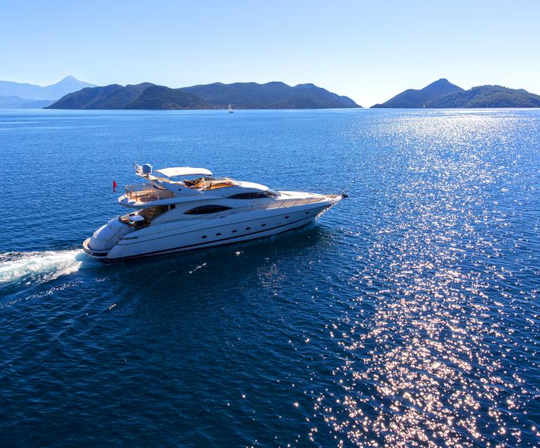 les yachts et les voiliers grand luxe