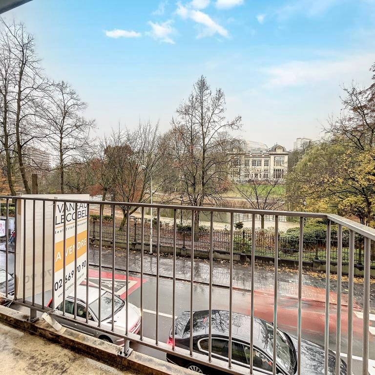 Parc Léopold - Appartement 2 ch avec terrasse et parking