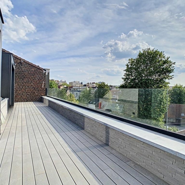 Vleurgat : Sublime penthouse avec vaste terrasse + vue