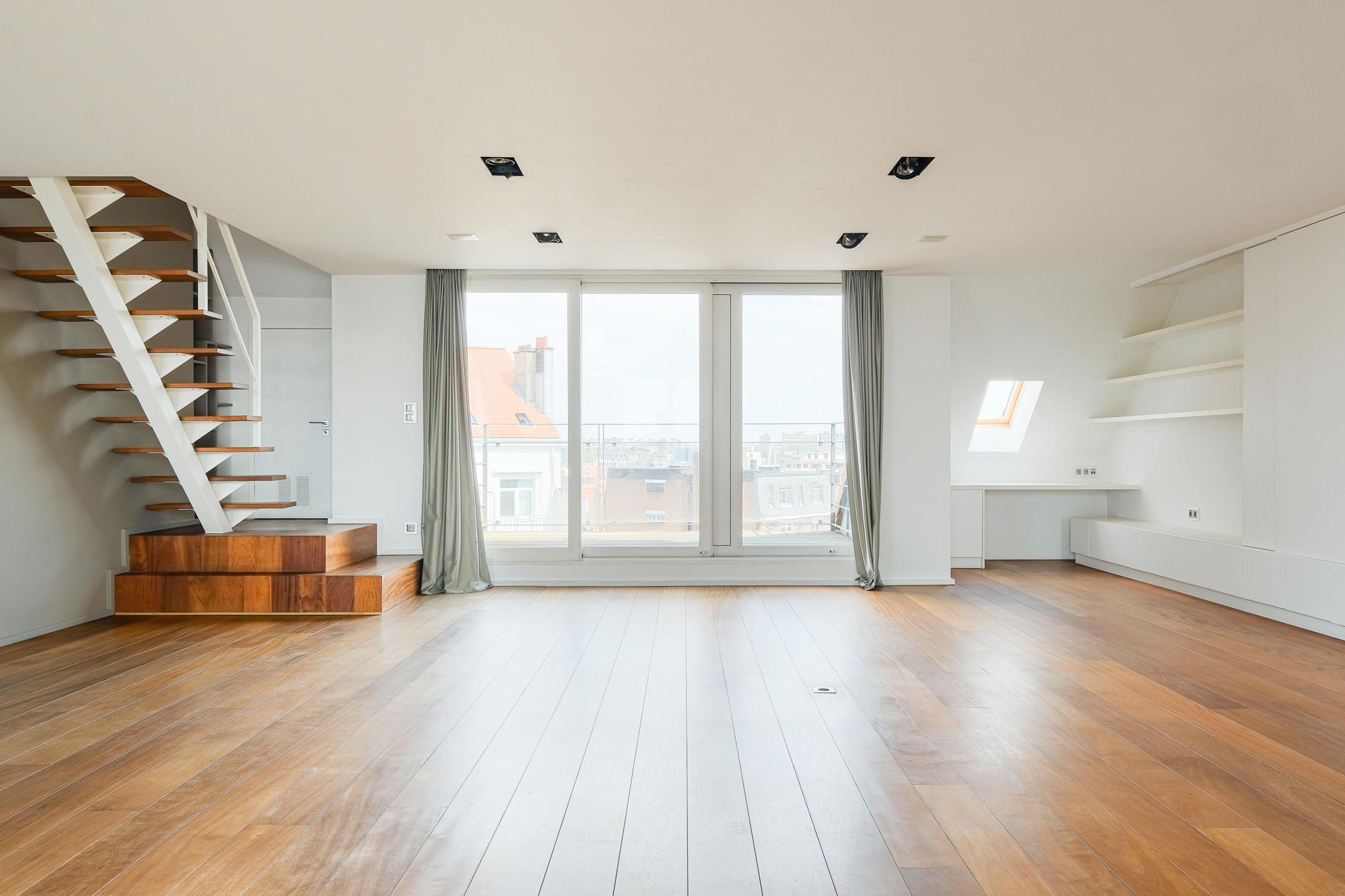 Place Brugmann magnifique duplex avec terrasses Ixelles 1050 238.00