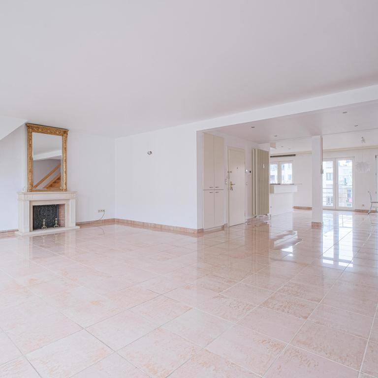 Duplex/Penthouse 2 chambres + bureau - Terrasses & garage