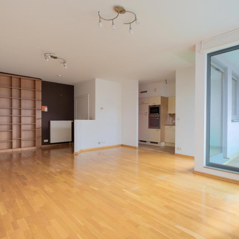 Plasky - Superbe appartement 2 chambres, terrasse & parkings