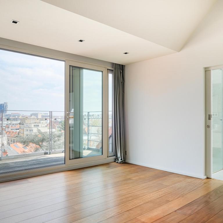 Place Brugmann: magnifique duplex avec terrasses