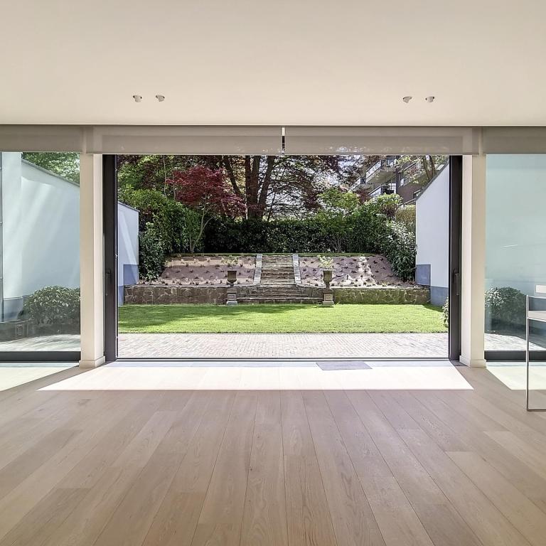 Place Brugmann/Montjoie, appt 3 ch. de standing + jardin