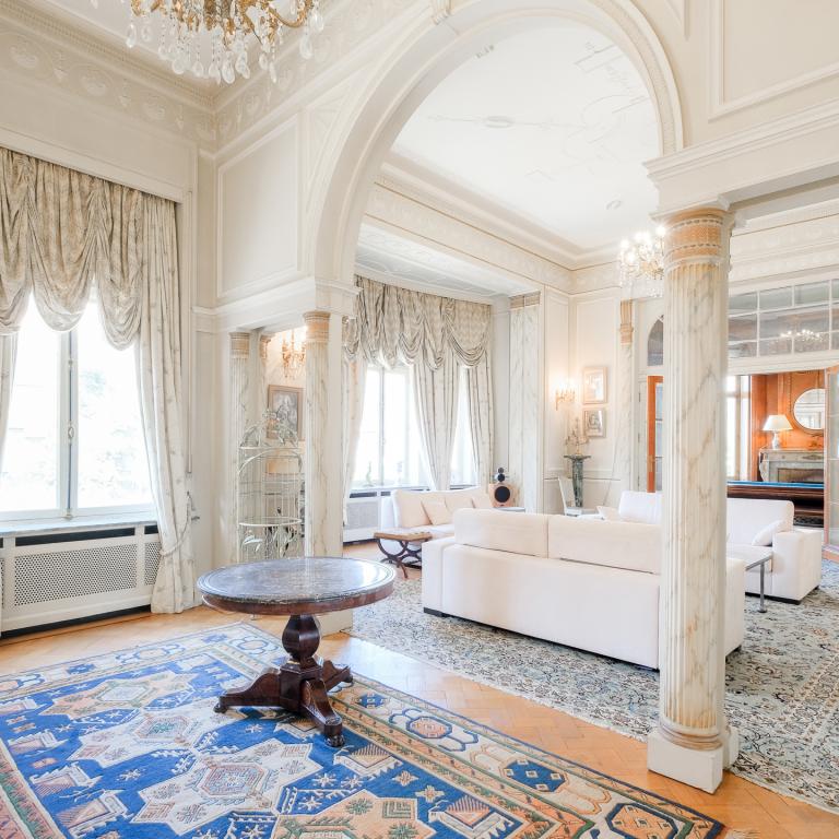 SOUS OFFER !! Cambre, splendide appartement de caractère, 4 ch et garage 