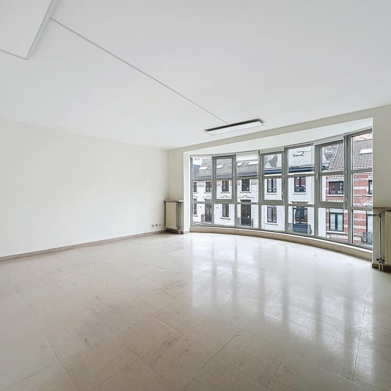 Cavell/Churchill : Bureaux à louer + parking