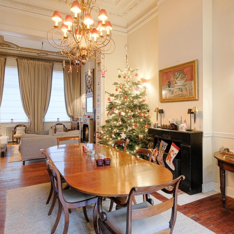 SOUS OFFRE !! Châtelain : Superbe maison de caractère - terrasse & jardin 