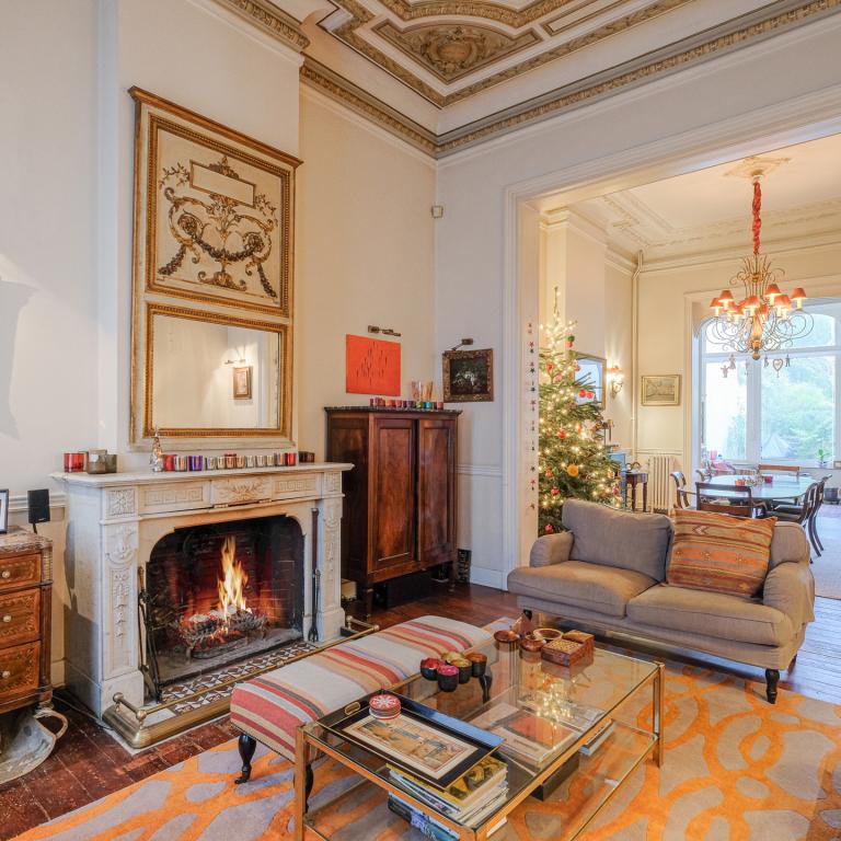 SOUS OFFRE !! Châtelain : Superbe maison de caractère - terrasse & jardin 
