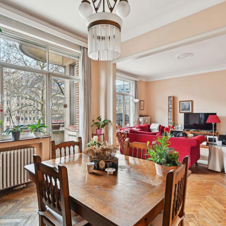SOUS OFFRE Quartier EU: appartement de standing, terrasse, garage box