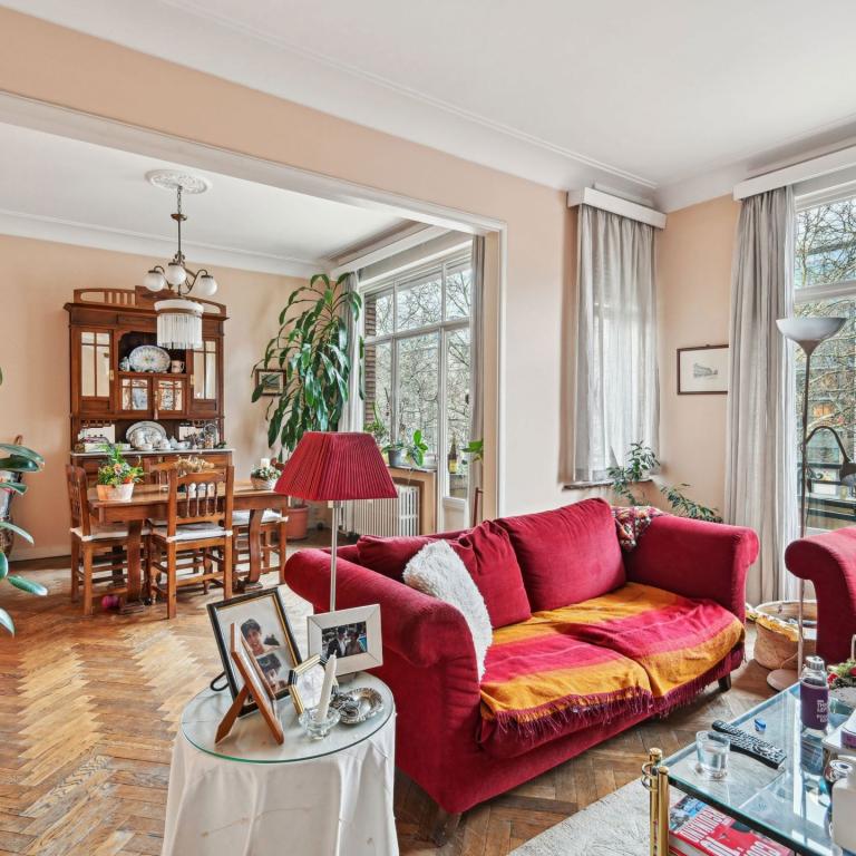 SOUS OFFRE Quartier EU: appartement de standing, terrasse, garage box