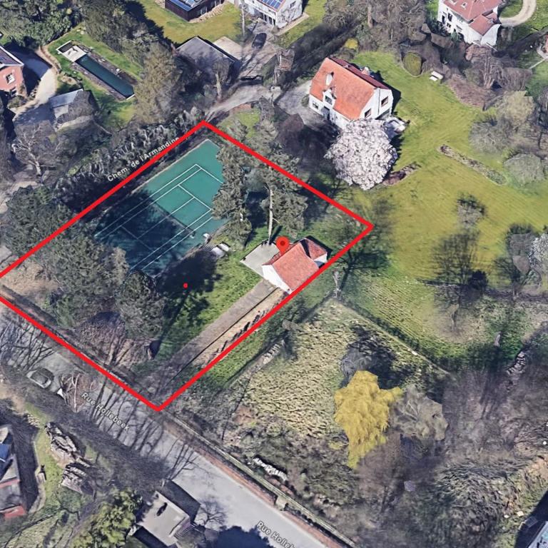 Linkebeek- Limite Uccle terrain de 1940m² 