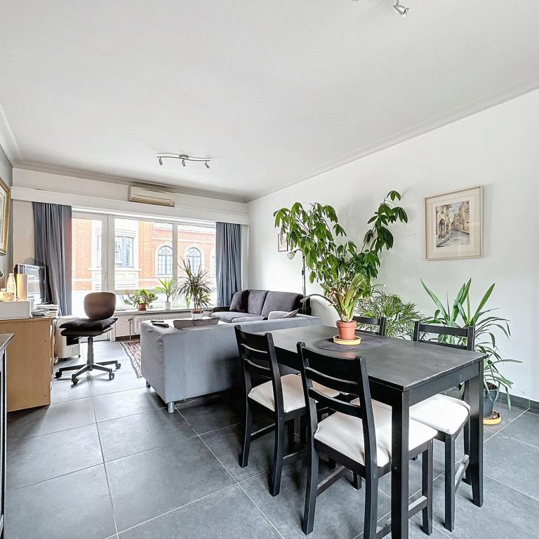 SOUS OFFRE !! Molière: appartement 1 chambre avec terrasse et garage