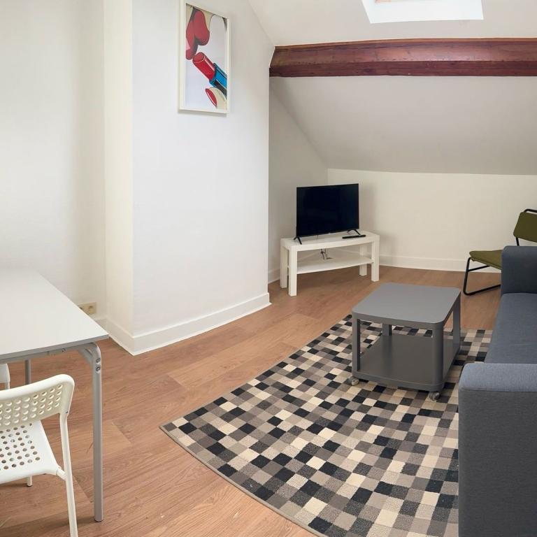 Quartier Européen : Bel appartement meublé 