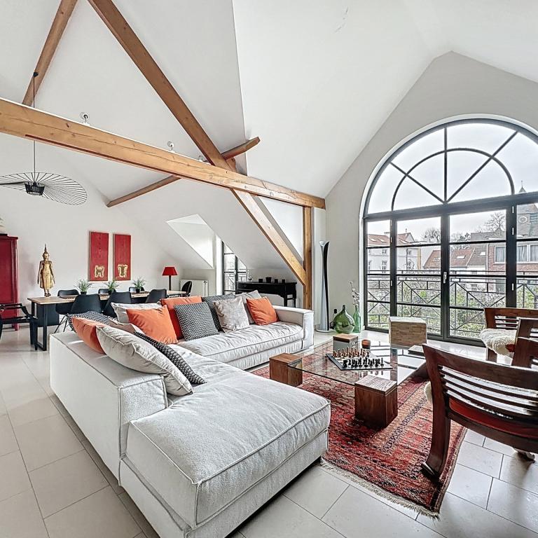 Dieweg : Superbe duplex penthouse + terrasse + parking