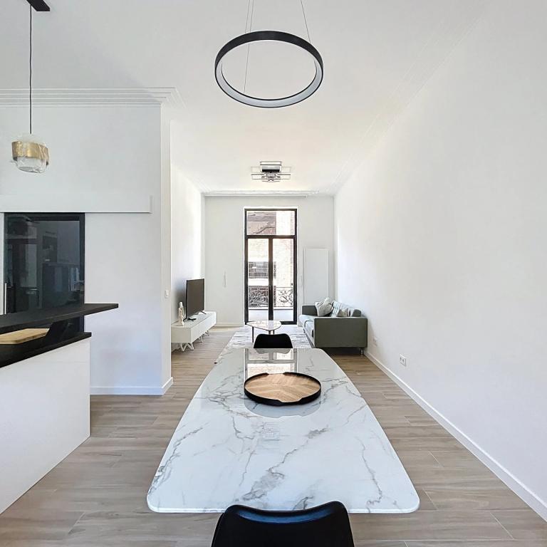 Quartier Européen : Superbe duplex 2 CH. entièrement rénové 