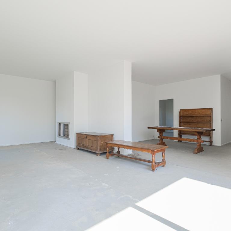 Cavell/Langeveld: Appartement à rénover 3 chambres +terrasse