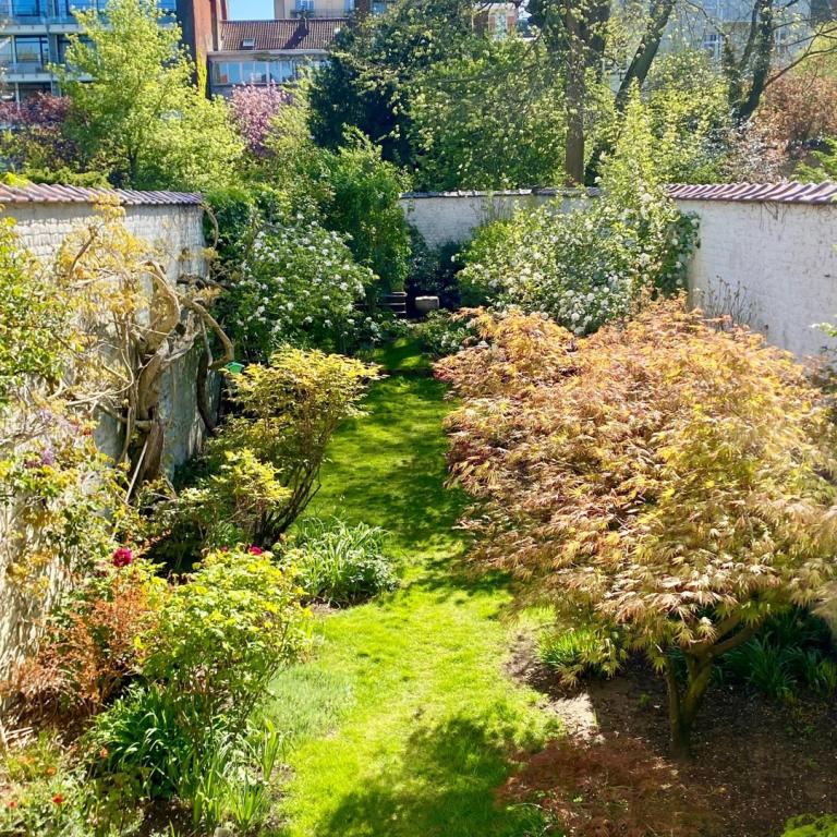Brugmann/Darwin : magnifique duplex 2 chbres + jardin