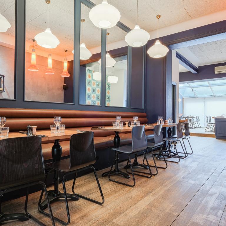 Place Brugmann: Magnifique surface commercial de ± 130 m²