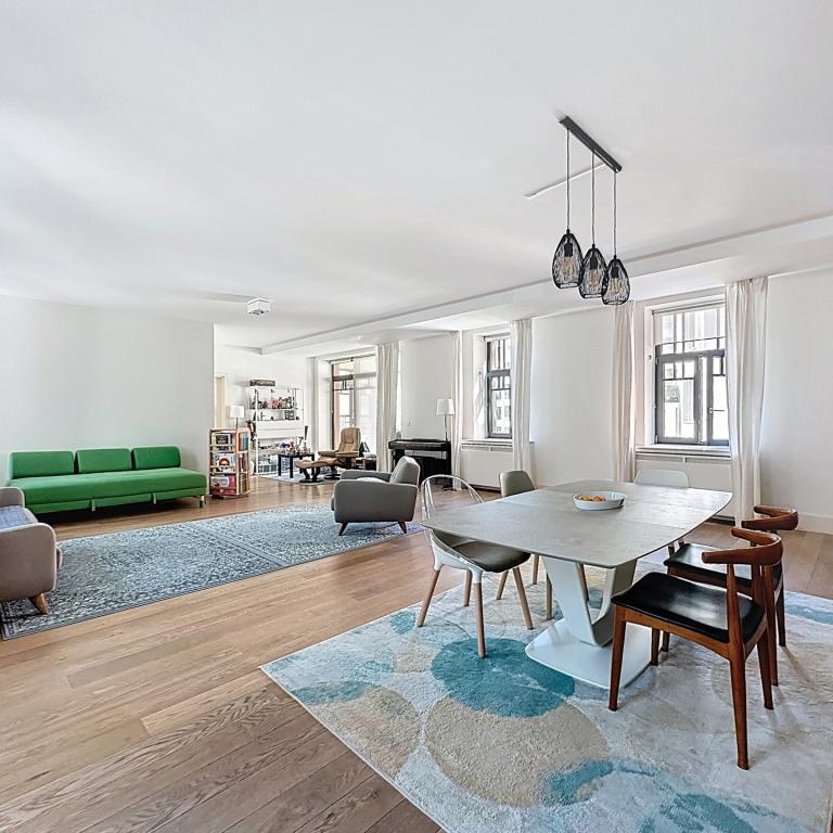 Pl. Brugmann : Somptueux appartement - Immeuble de prestige