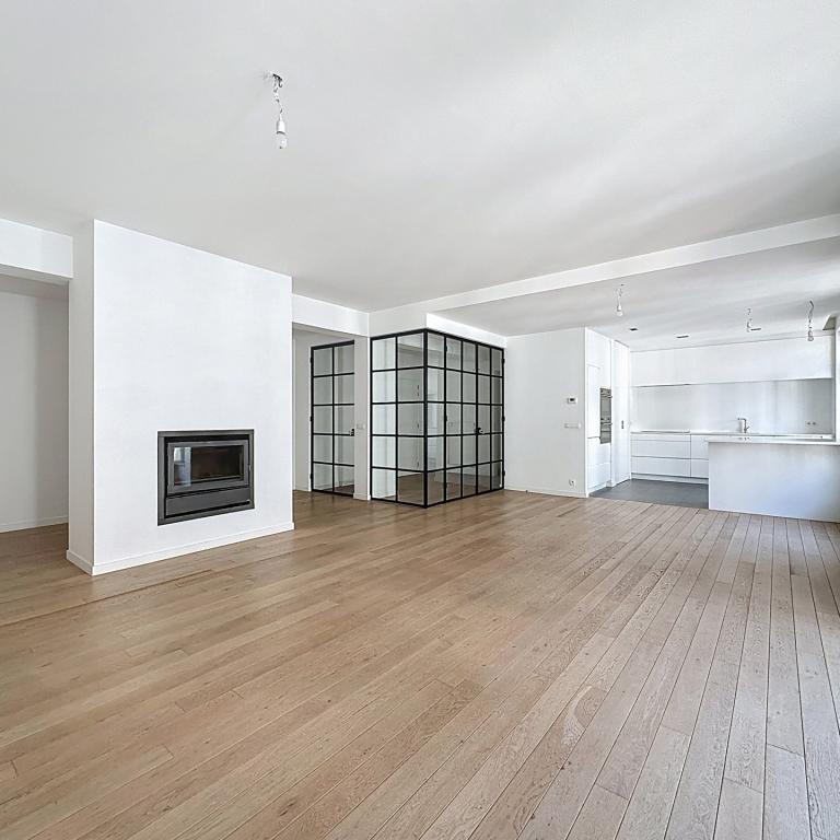 Pl. Stéphanie : Bel appartement de caractère 