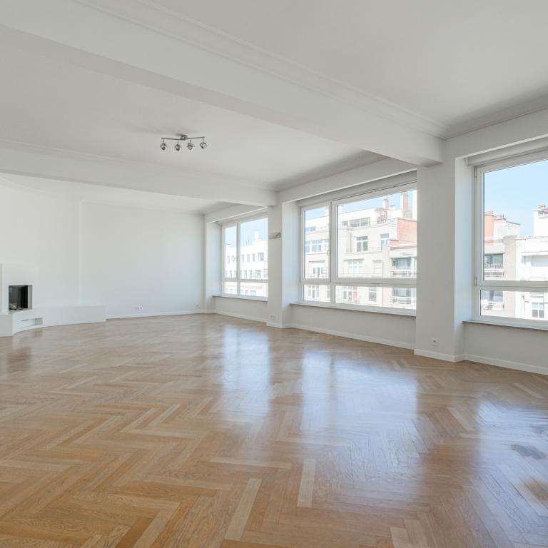 Abbaye de la Cambre : Superbe appartement rénové 2 chambres 