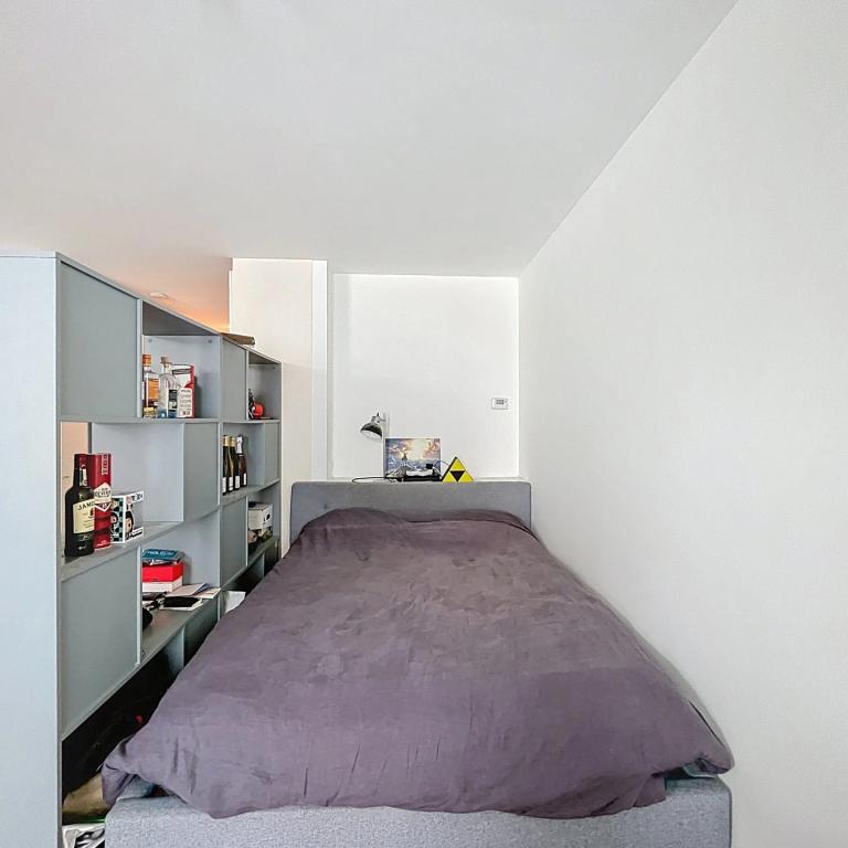 Quartier Européen : Superbe studio meublé