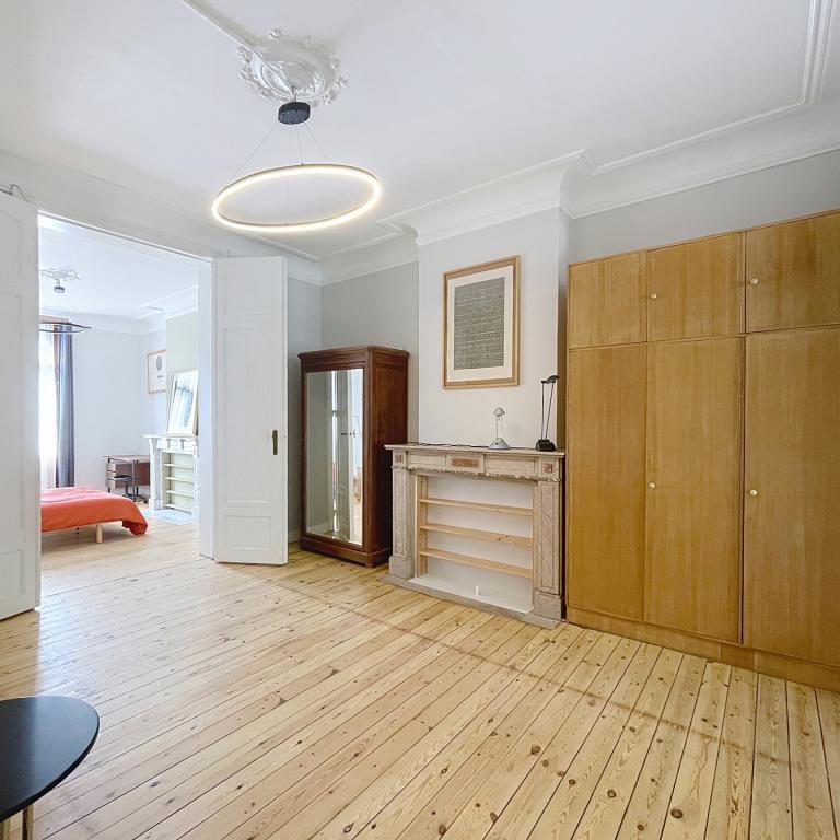 Pl. Brugmann : Bel appartement meublé 