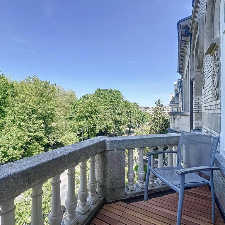 Cinquantenaire : Superbe duplex 2 chambres