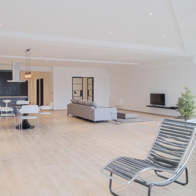 Quartier Européen - Magnifique loft 2ch de ± 170 m² bruts.