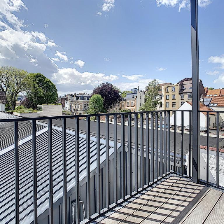 Boondael : Superbe appartement remis à neuf + terrasse