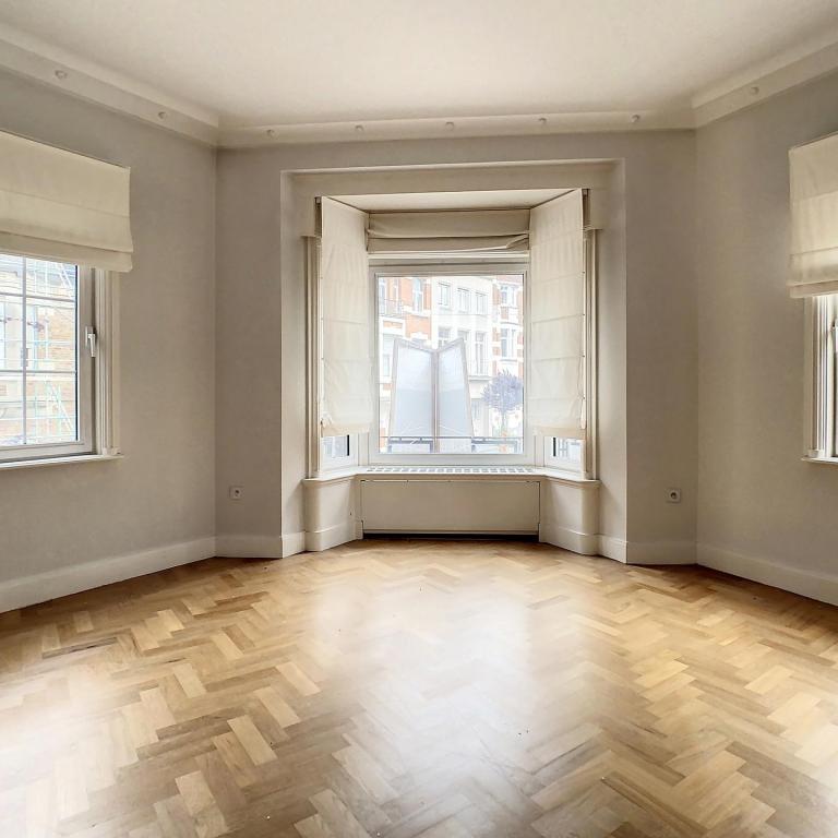 JB Meunier : Bel appartement de caractère de 2 chambres