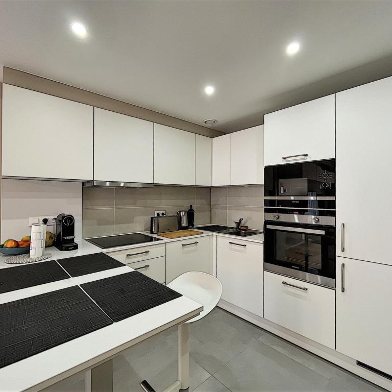 King Charles/Charleroi : Bel appartement 1 ch meublé 