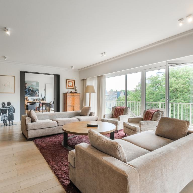 Churchill : Superbe appartement rénové 3 chambres +terrasses