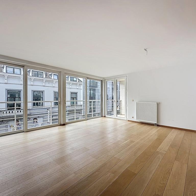 VDK/Churchill : Bel appartement moderne + balcon