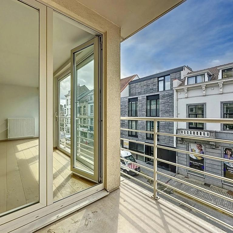 VDK/Churchill : Bel appartement moderne + balcon
