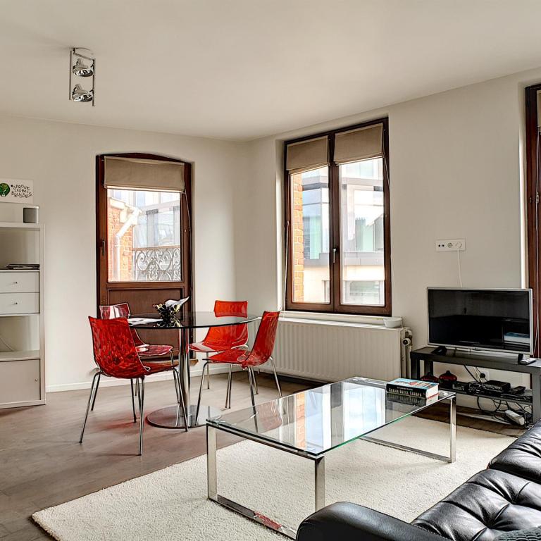 Congrès/Parc Royal : Super appartement 2 chambres meublé 