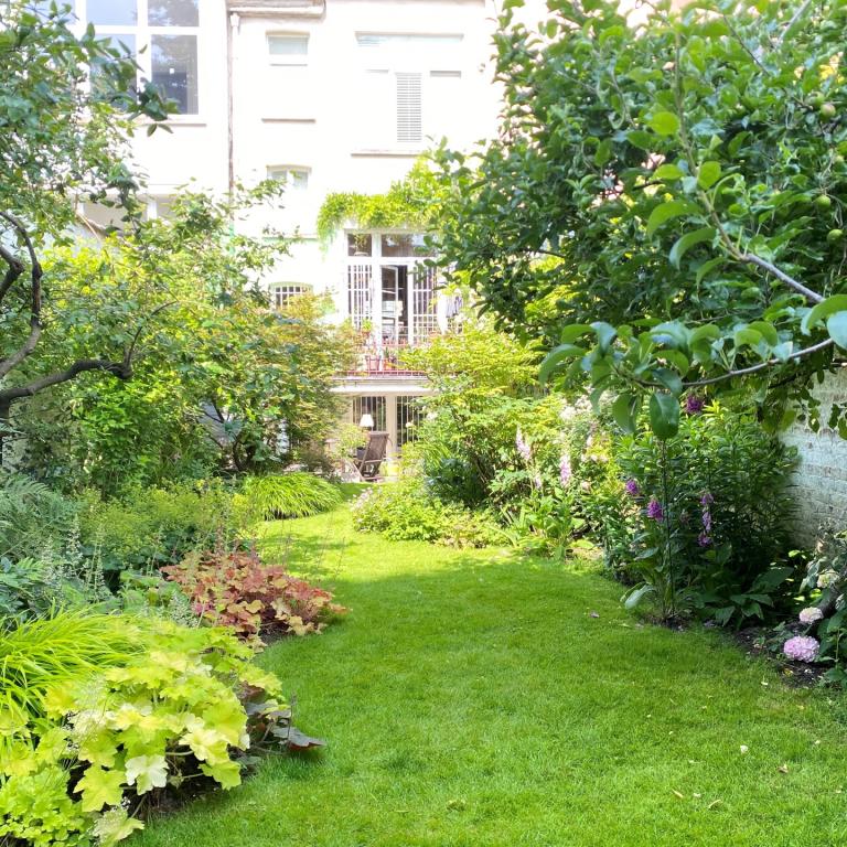 Brugmann/Darwin : magnifique duplex 2 chbres + jardin