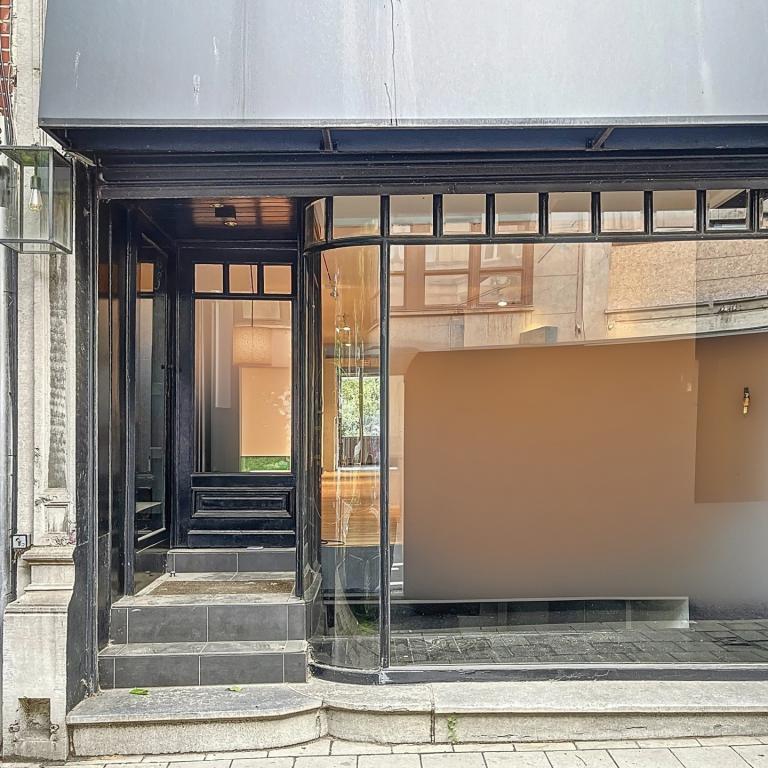 Waterloo/Lepoutre : Joli commerce avec jardin