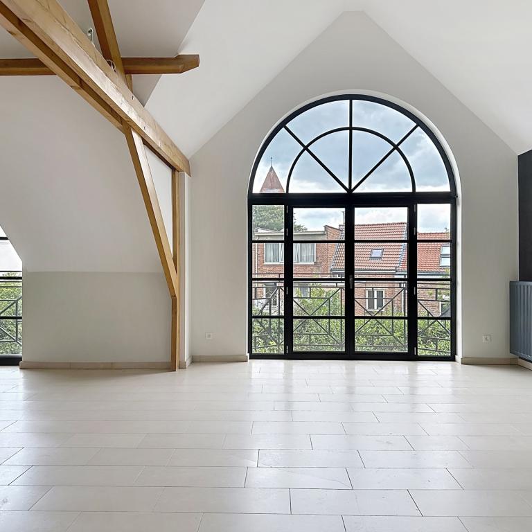 Lycée Français : Superbe duplex penthouse + terrasse + pkg