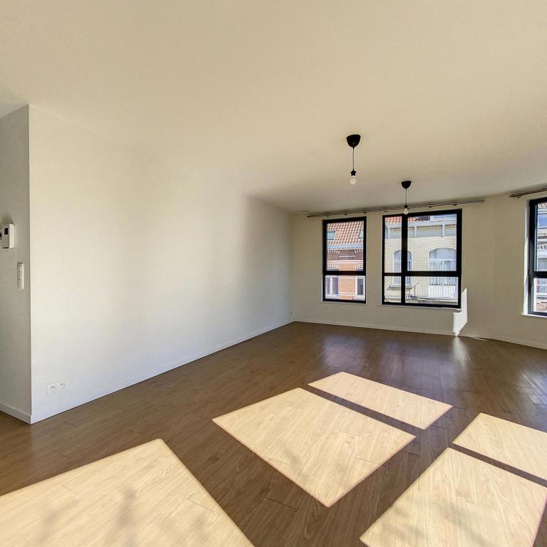 Triomphe : Bel appartement 2 chambres un immeuble récent