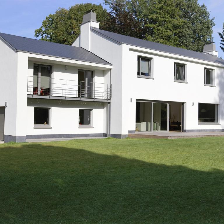 RSG/Uccle : Magnifique villa rénovée 5 CH. + grand jardin