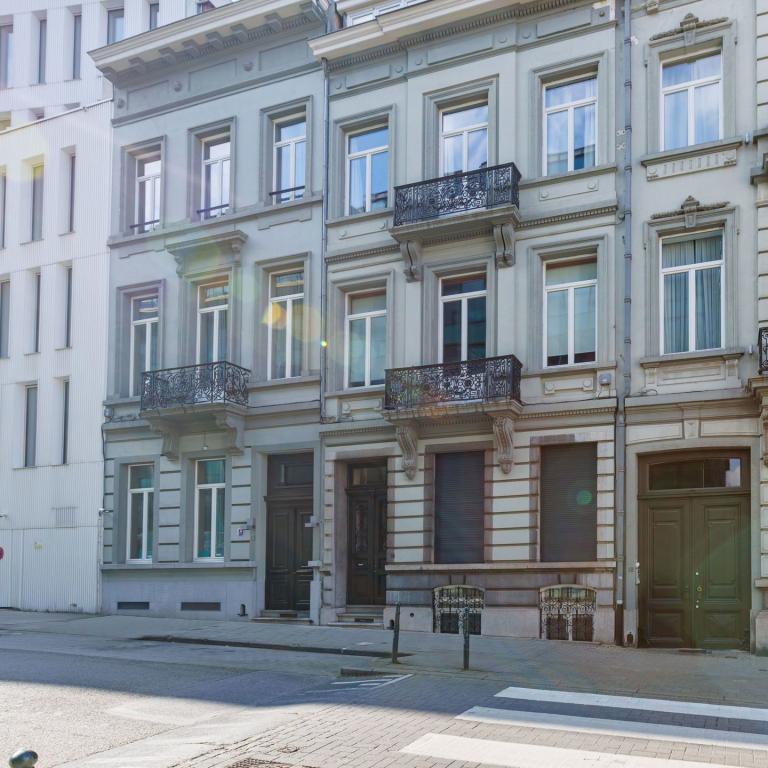 Quartier EU: Superbe bien de rapport - 9 unités rénovées