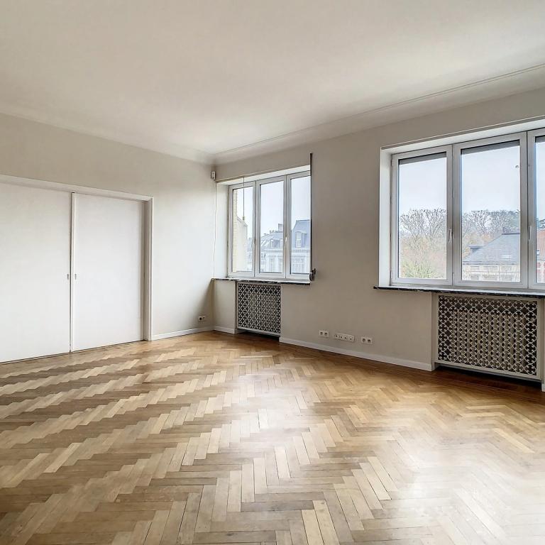 Cambre/ Etoile: Magnifique appartement 2 chambres + bureau 