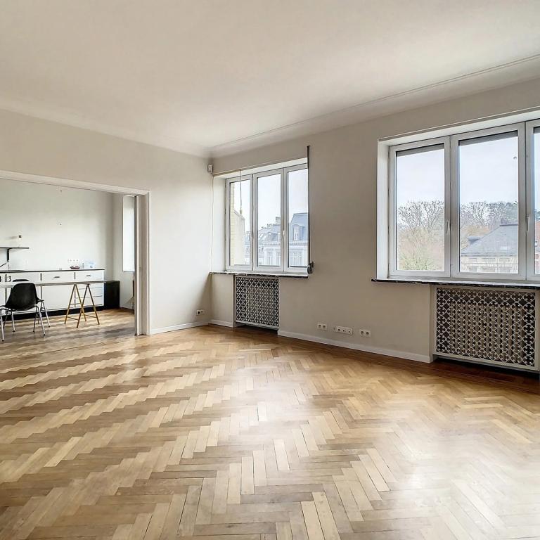 Cambre/ Etoile: Magnifique appartement 2 chambres + bureau 