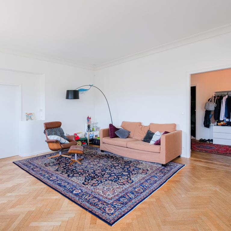 Cambre/ Etoile: Magnifique appartement 2 chambres + bureau 