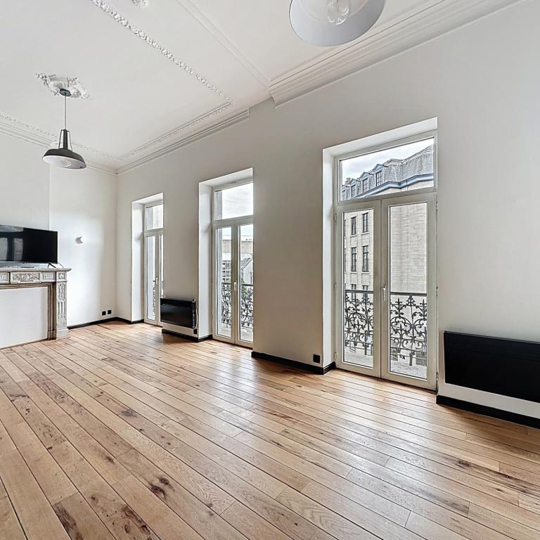 Sablon : Superbe studio avec vue sur la Place