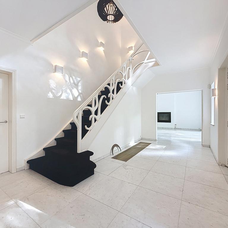 Hulpe/BDC : Magnifique villa 5 chambres terrain de 35 ares