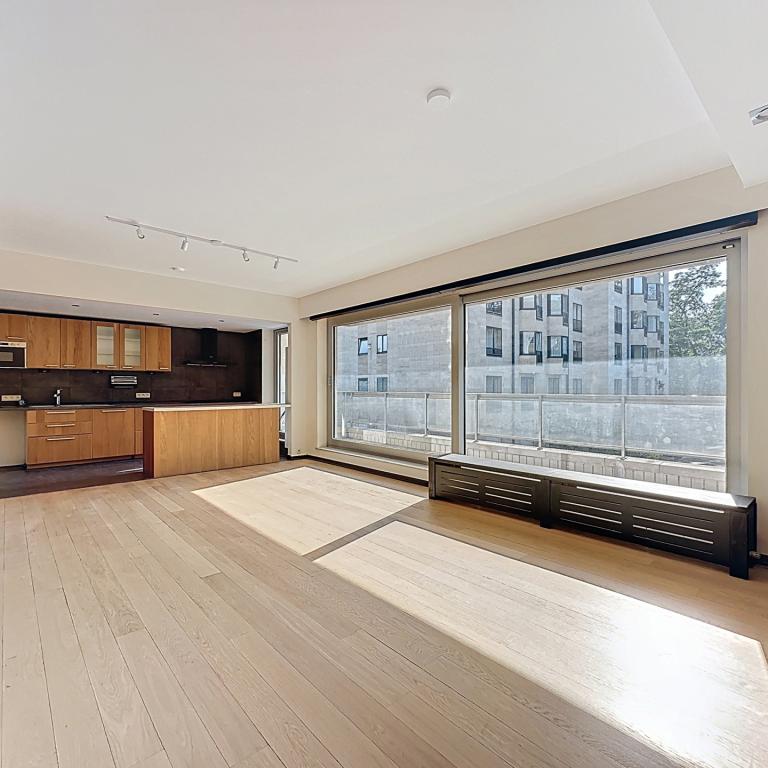 Ferme Rose : Superbe appartement + terrasse + balcon