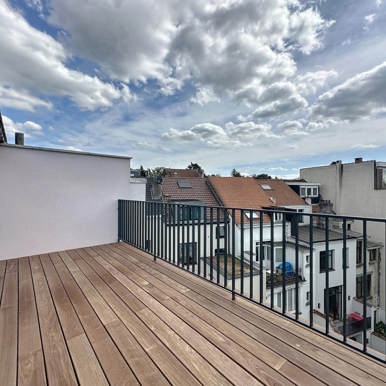 Américaine : Beau quadruplex remis à neuf + terrasses