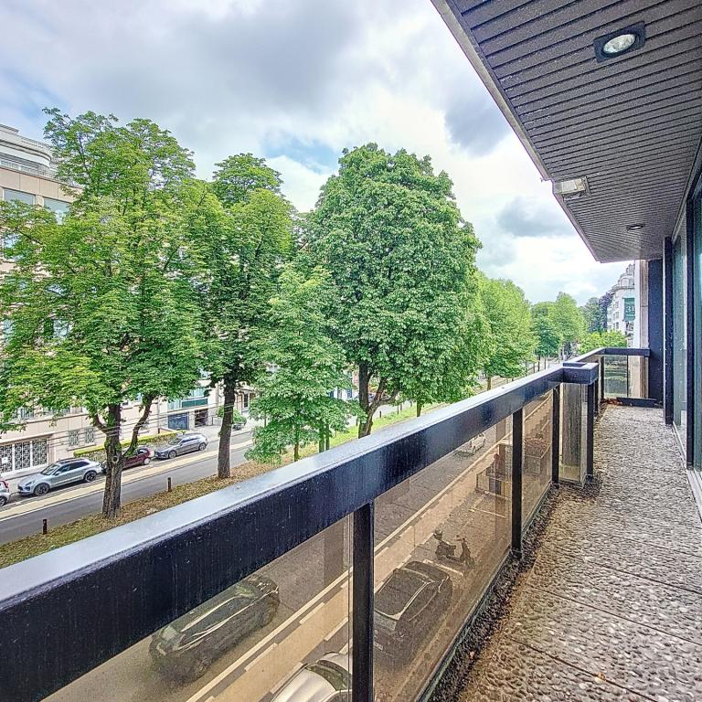 Churchill : Bel appartement meublé avec terrasse.